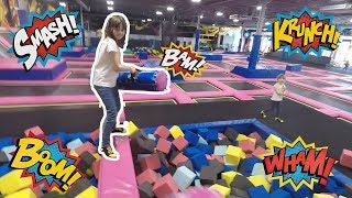 CHALLENGES AU TRAMPOLINE PARK iSAUTE • DERNIER VLOG  Studio Bubble Tea [upl. by Hooker]