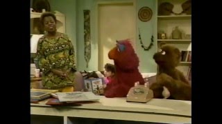 Sesame Street  Telly amp Baby Bear Help Lillian [upl. by Nnael]