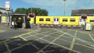 Birkdale Level Crossing [upl. by Marietta]